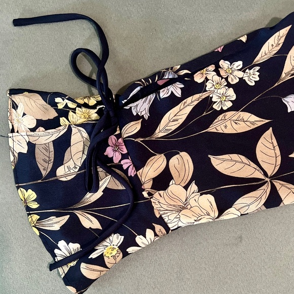 Vince Camuto blouse size 1X Spring colors - Picture 4 of 8